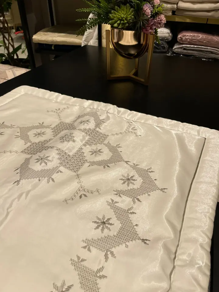 Gri Nakışlı Seccade