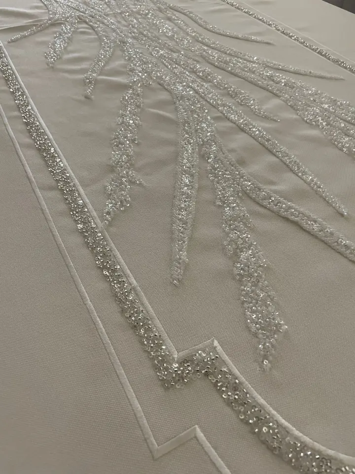 Taşlı Keten Masa Örtüsü