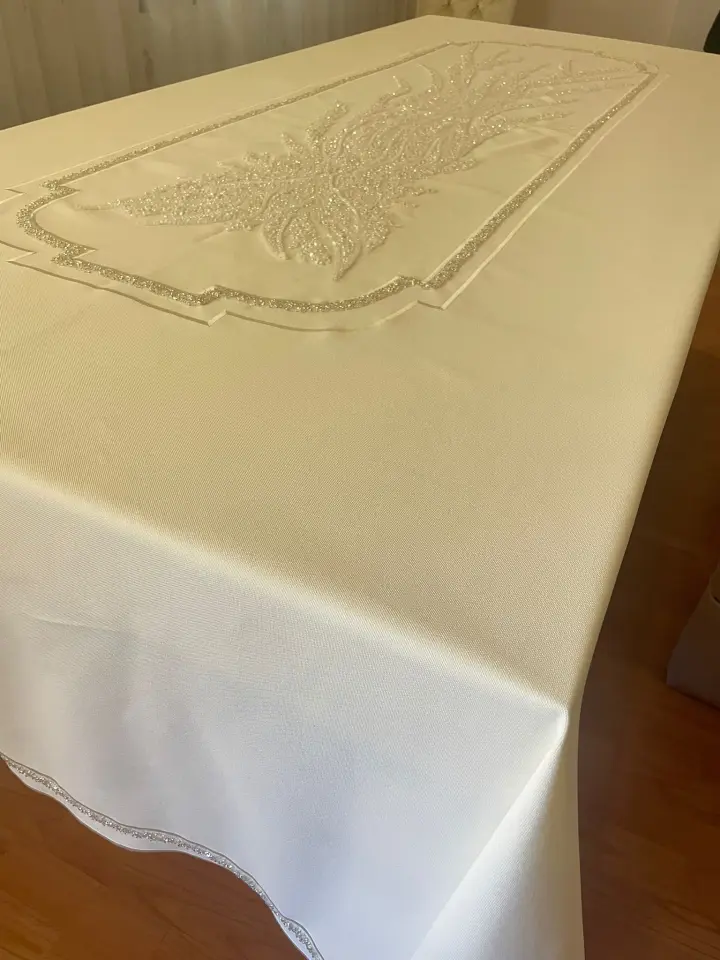 Taşlı Keten Masa Örtüsü