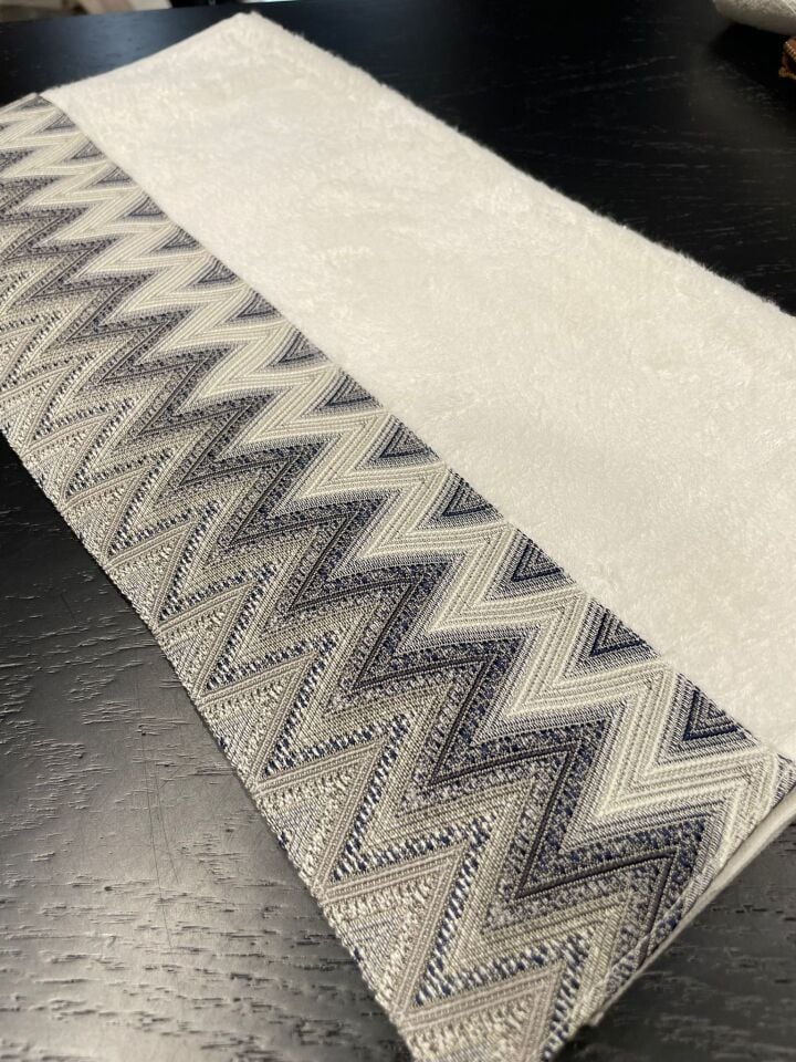 Siyah Zigzag Model Havlu Seti