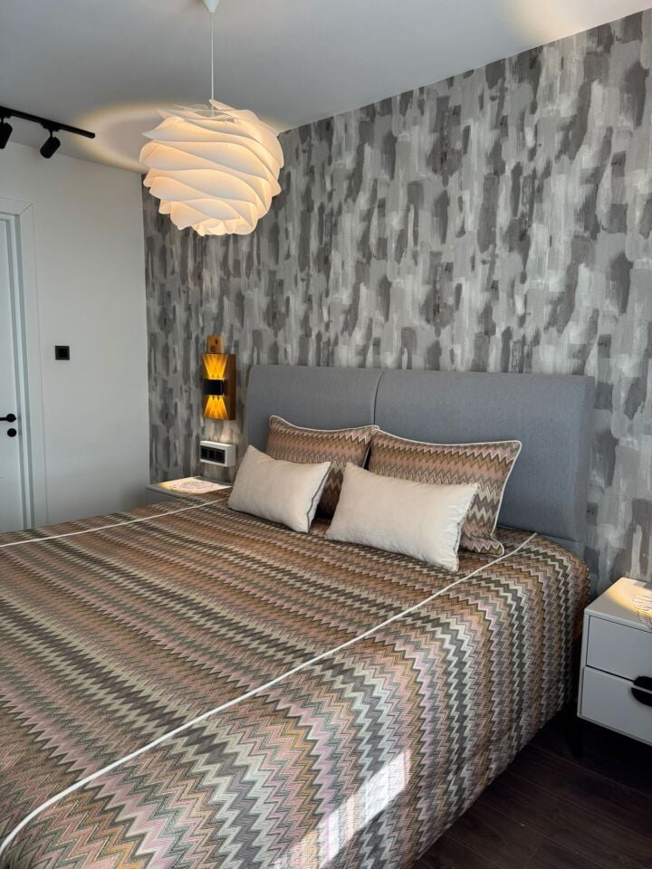 Cappucino-Pembe Detay Zigzag Desen Yatak Örtüsü