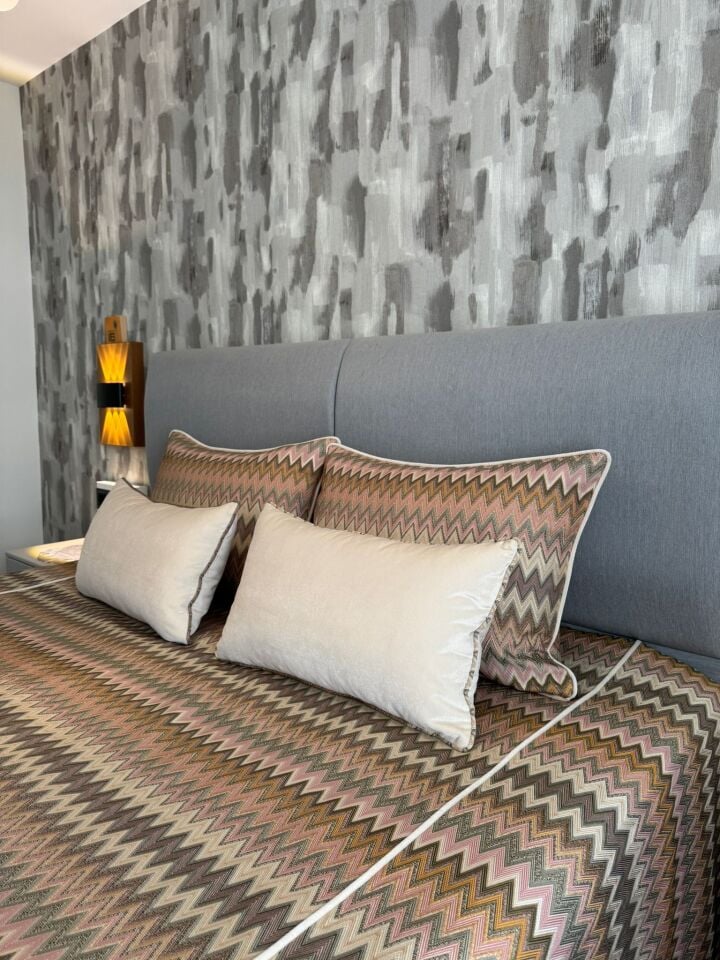 Cappucino-Pembe Detay Zigzag Desen Yatak Örtüsü